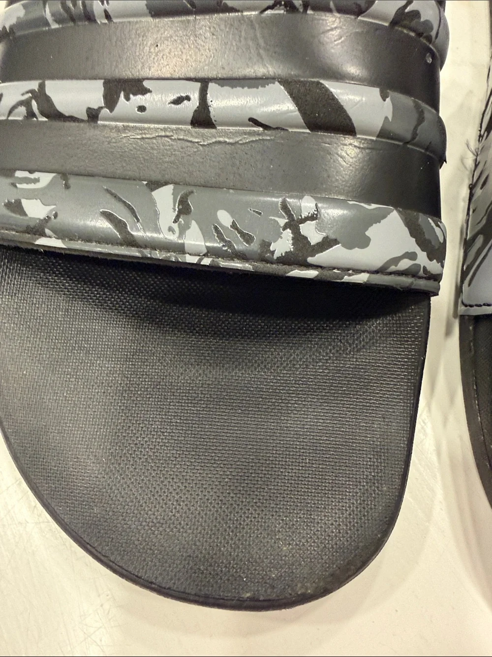 adidas Men's Black and Gray Patterned Slide Sandals